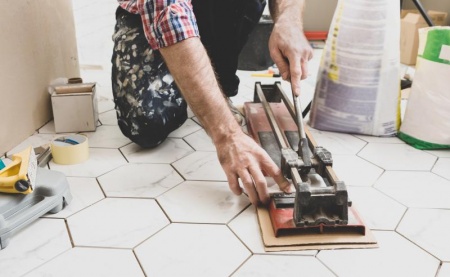 Pourquoi faire appel à un artisan carreleur qualifié pour vos travaux ?