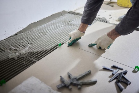 Rénovation carrelage sans démolition, techniques modernes à connaître